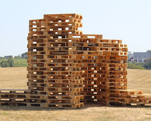 jakob-macfarlane-shelter-for-peace-temporary-installation-normandy-france-designboom-700-500×400-22b08q85r480